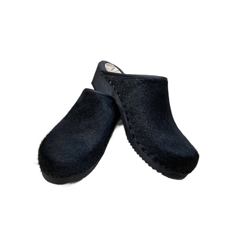 Mens Black Pony Clogs