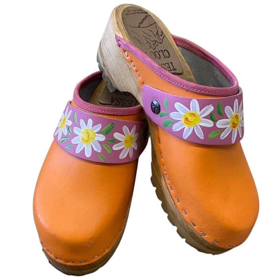 Mountain Sole Orange with Hand Painted Daisy Snap Strap