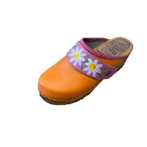 Mountain Sole Orange with Hand Painted Daisy Snap Strap
