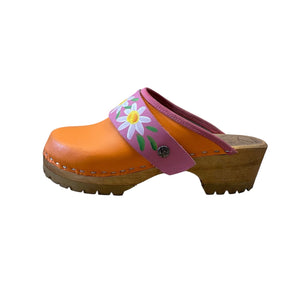 Mountain Sole Orange with Hand Painted Daisy Snap Strap