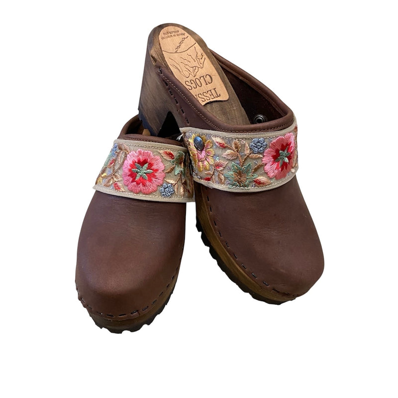 High Heel Mountain Sole Brown Oil Tanned Leather with your choice of Ribbon Snap Strap