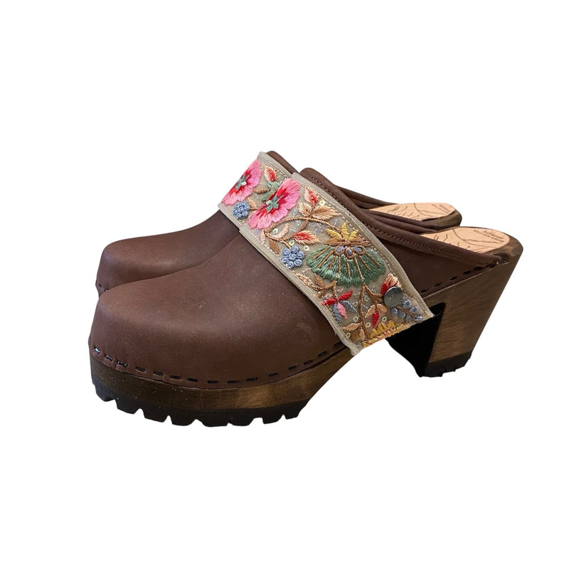 High Heel Mountain Sole Brown Oil Tanned Leather with your choice of Ribbon Snap Strap