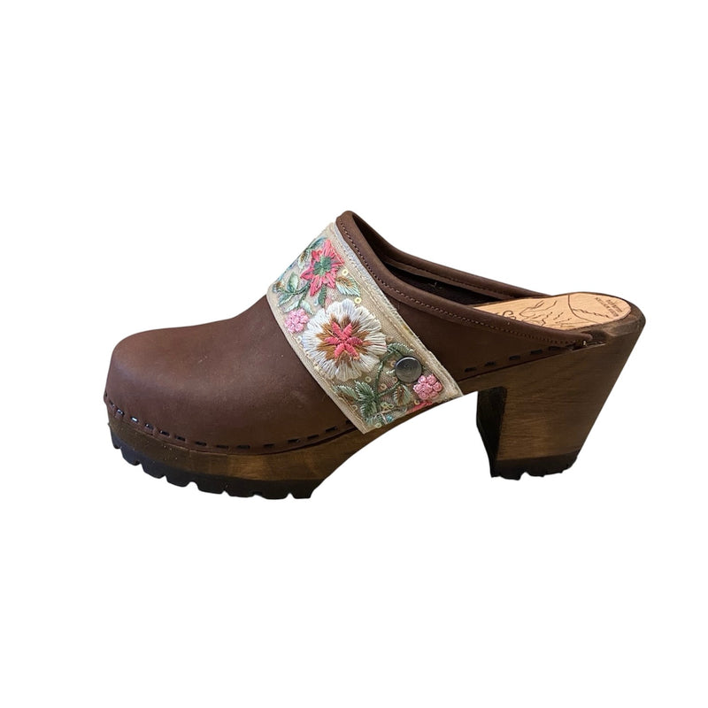 High Heel Mountain Sole Brown Oil Tanned Leather with your choice of Ribbon Snap Strap