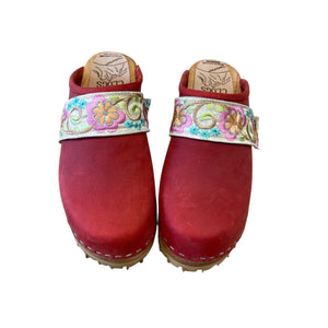 Mountain Sole Red Oil Tanned Leather with Ribbon Snap Strap
