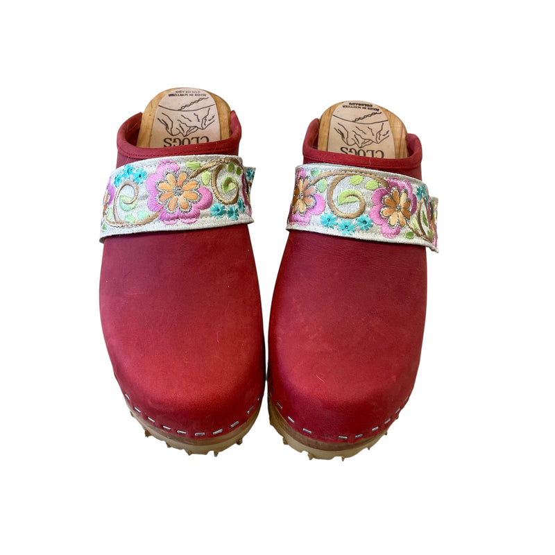 Mountain Sole Red Oil Tanned Leather with Ribbon Snap Strap