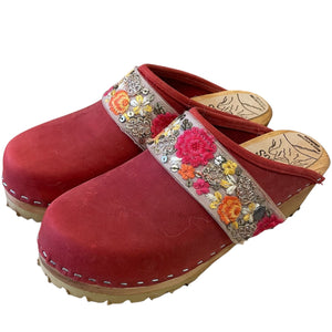 Mountain Sole Red Oil Tanned Leather with Ribbon Snap Strap