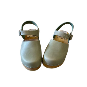 Traditional Heel Sage Green Moa Sandal