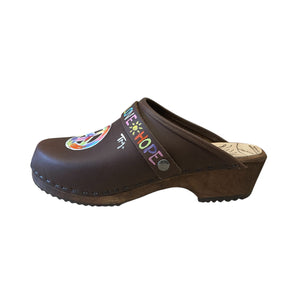 Traditional Heel Brown Oil Peace Sign