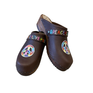 Traditional Heel Brown Oil Peace Sign