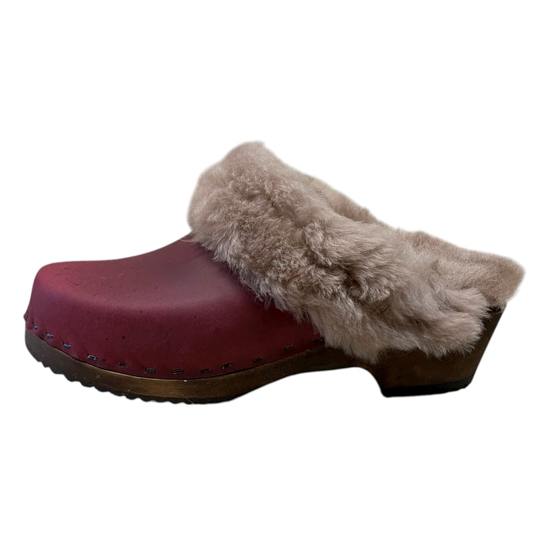 Black Cherry Traditional Heel Shearling Clog