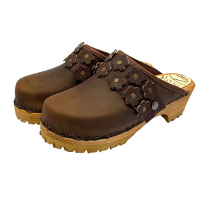 Cocoa Bean Oil Tanned Leather Mountain Clogs with Linnea Flower Snap Strap