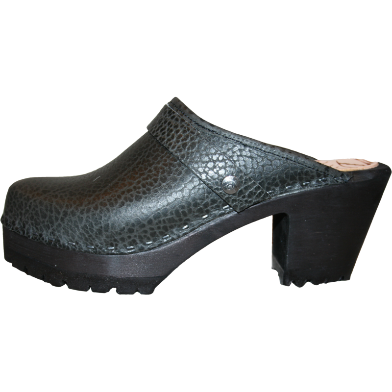 Black Pebbled Leather on High Heel Mountain Sole