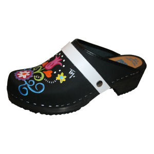 clogs with interchangeable straps