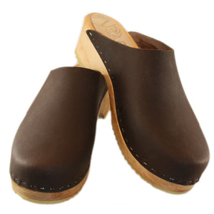Plain Wood clogs in Brown Oil Tanned Leather