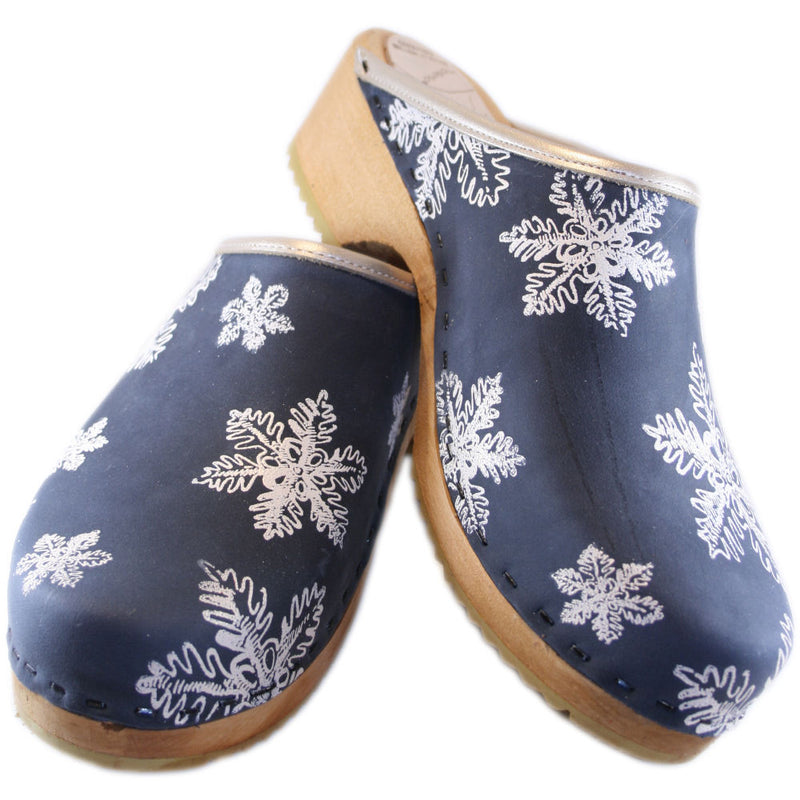 Traditional Heel Holiday Design 2022 - Denim Blue Snowflake