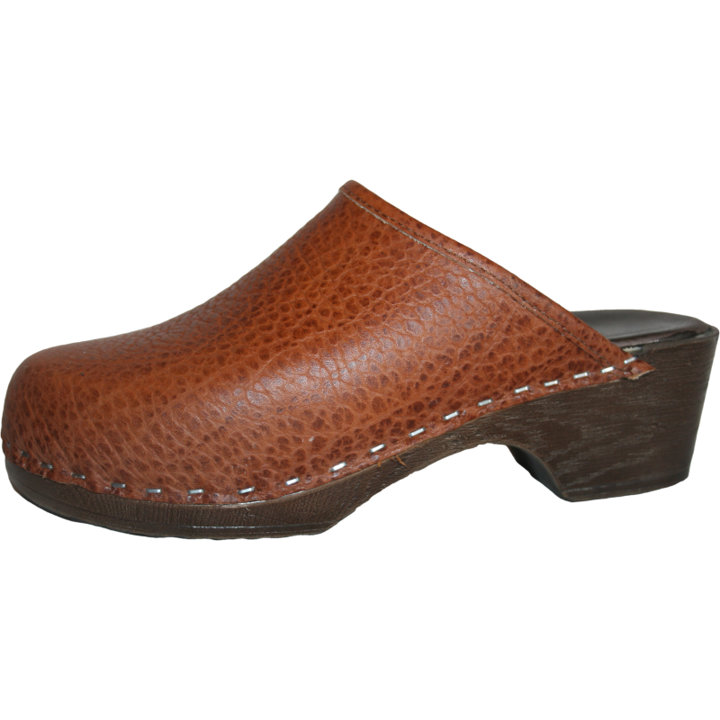 Tessa Flexible Clog in a Textured Pebbled Leather