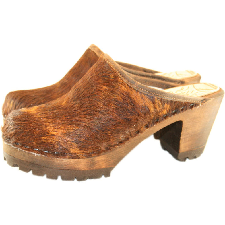 High Heel Mountain Brown Spotted Pony