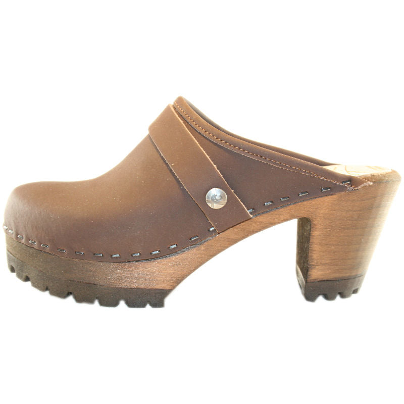High Heel Mountain Clogs in Brown Oil Tanned Leather with Brown Stained Sole
