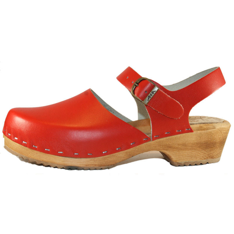 Traditional Heel Red Moa Sandal Tessaclogs