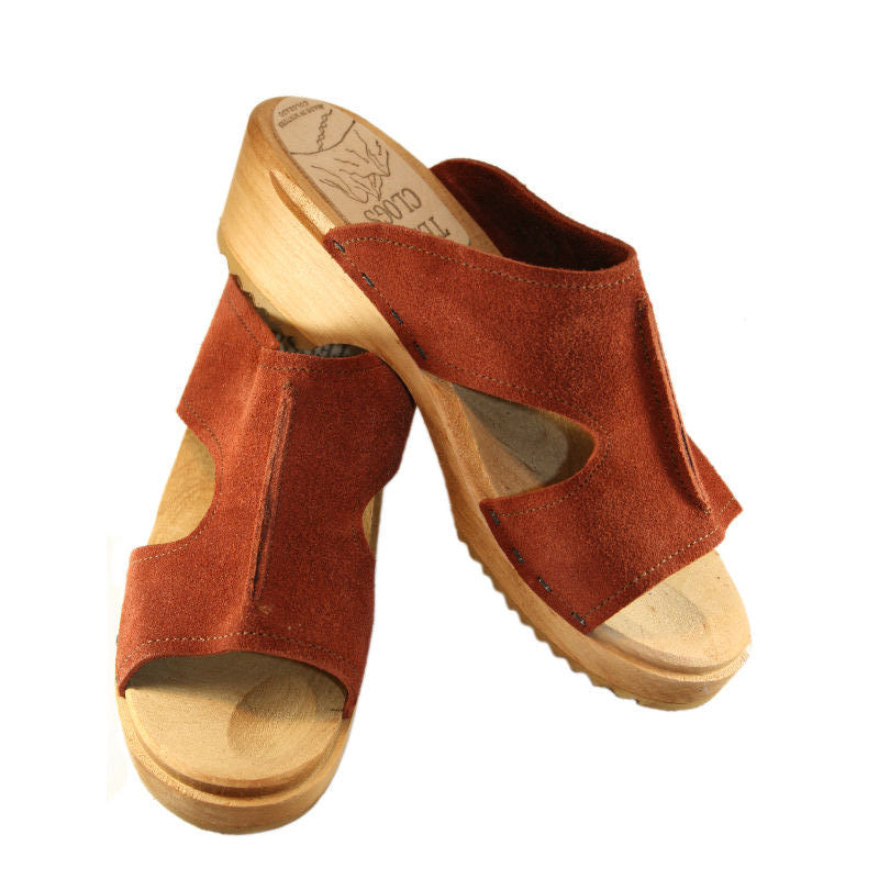 Traditional heel Rust suede Birgit Sandal