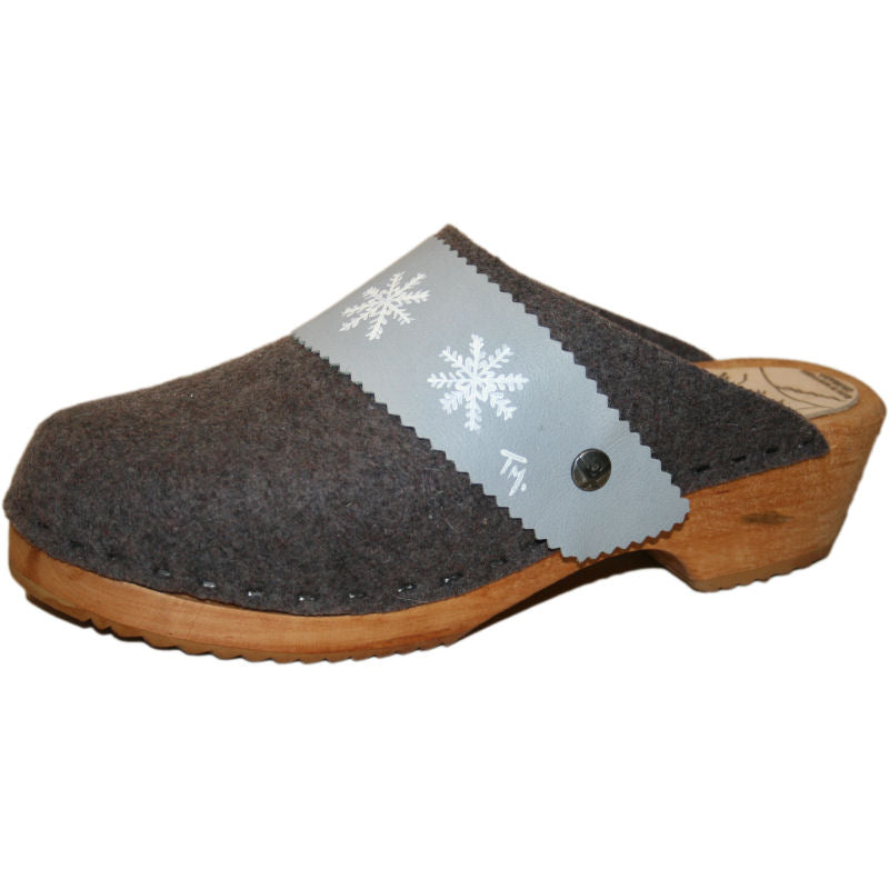 Tradition Heel Gray Felt Wool with hand painted SnowFlake Strap