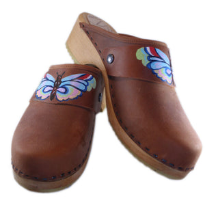 Traditional Heel Cinnamon with Hand Painted Butterfly Snap Strap