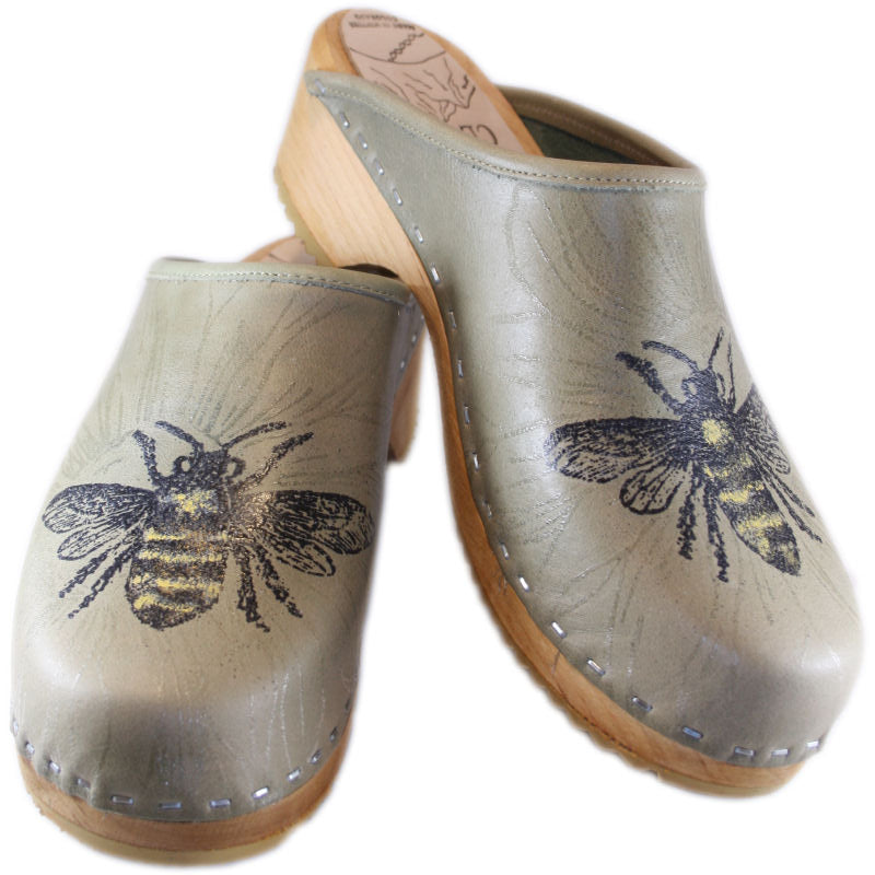 Traditional Heel Sage Green Bee and Sunflower