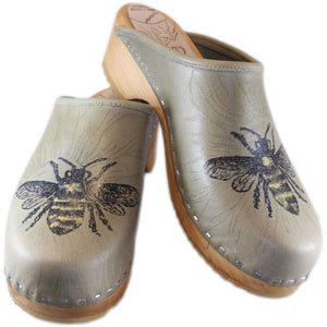 Traditional Heel Sage Green Bee and Sunflower