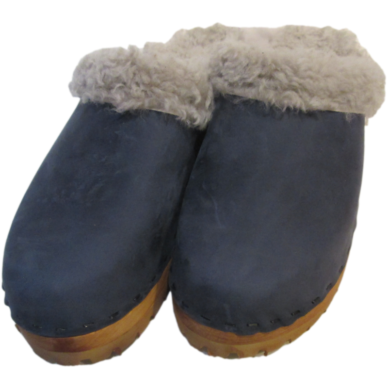 Denim Oil Tanned Mountain Clogs lined with Gray Shearling