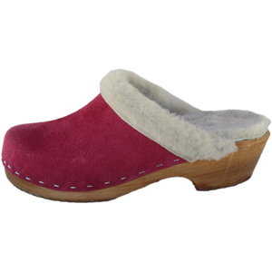 wooden clog with shearling lining in a berry suede